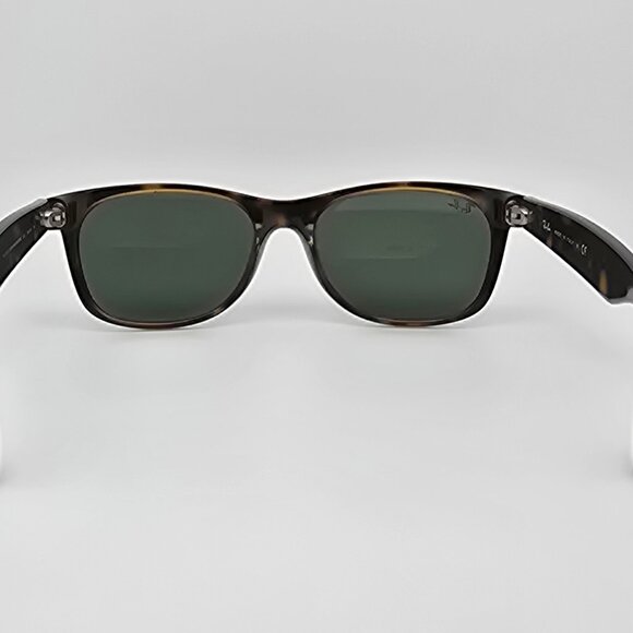 *SOLD* Ray-Ban RB2132 902 New Wayfarer Tortoise Frame G-15 Green Lens Sunglasses - Picture 4 of 13